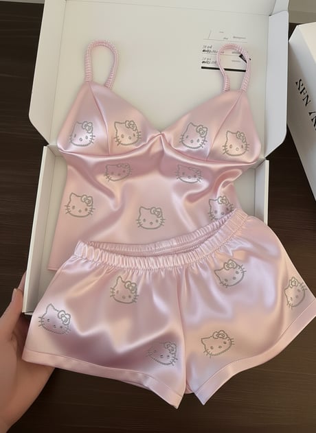 Pink silk hello kitty pyjamas